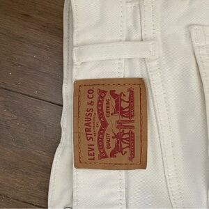 Levi’s white shorts